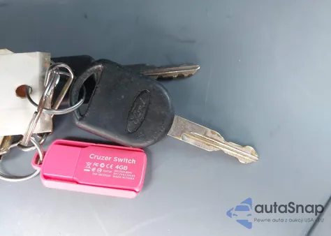 2005 Ford F-150 Stx/Xl/Xlt from USA, damaged, VIN 1FTRF14W65NA96592